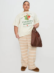 Local Produce Tee Cream Curve