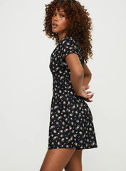 Kezai Romper Black Floral