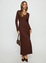 Gratuita Long Sleeve Rib Maxi Dress Chocolate