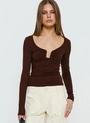 Serelle Long Sleeve Bust Detail Top Chocolate