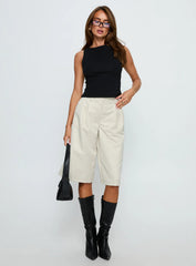 Jakai Longline Tailored Short Cream
