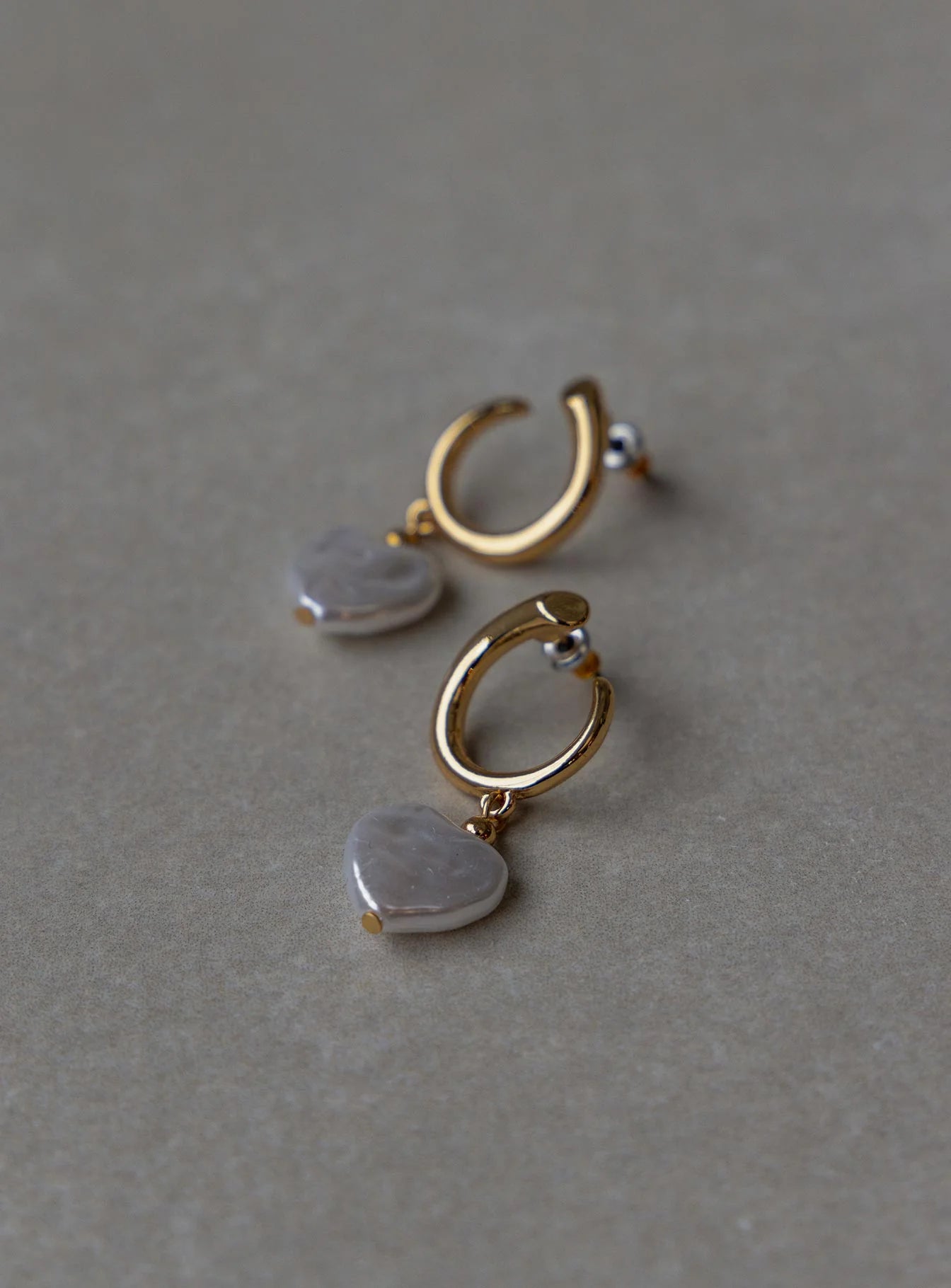 Ravi Heart Earrings Gold / White