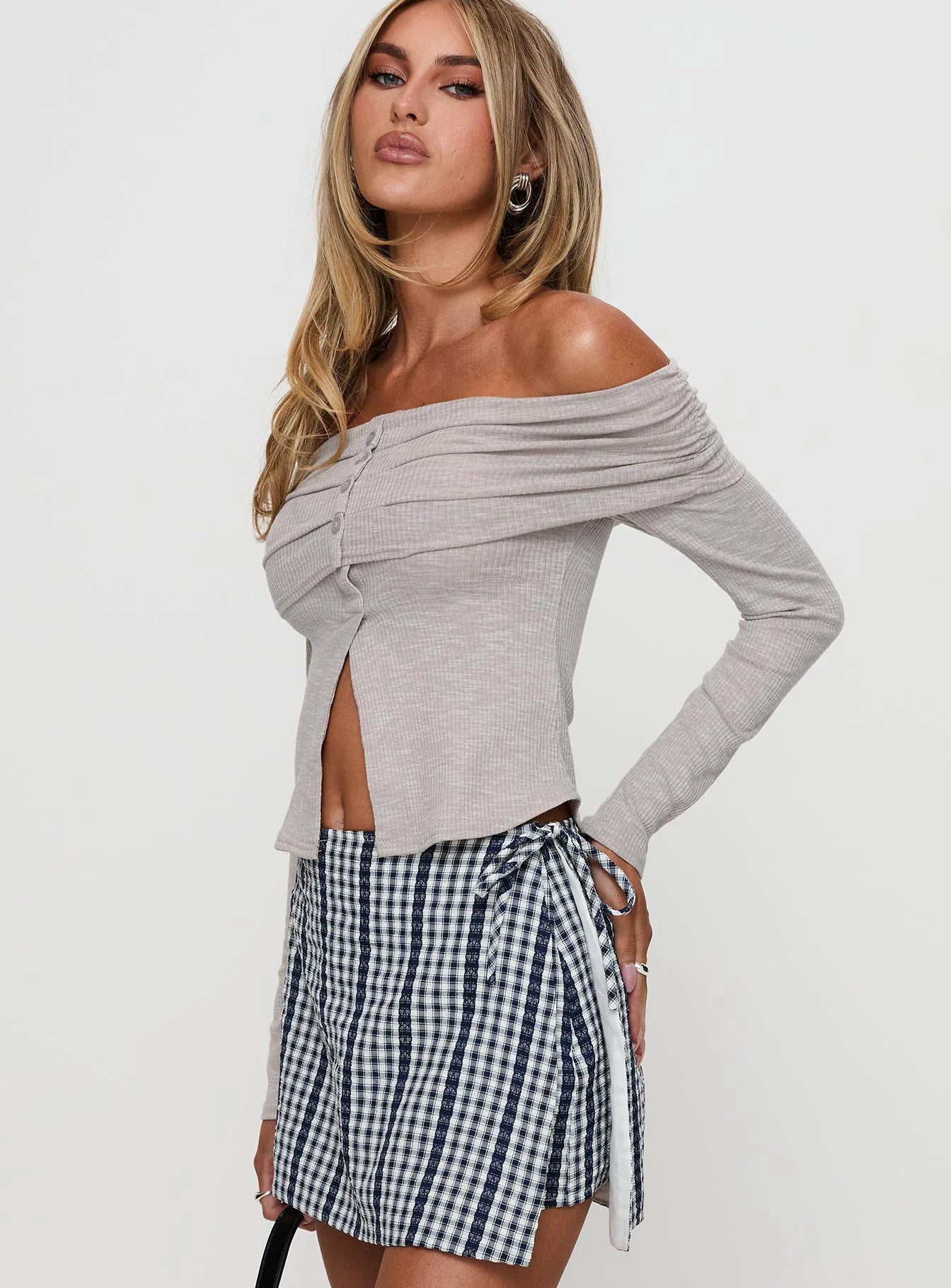 Victorea Off Shoulder Top Grey