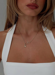 Life In Peace Necklace Gold