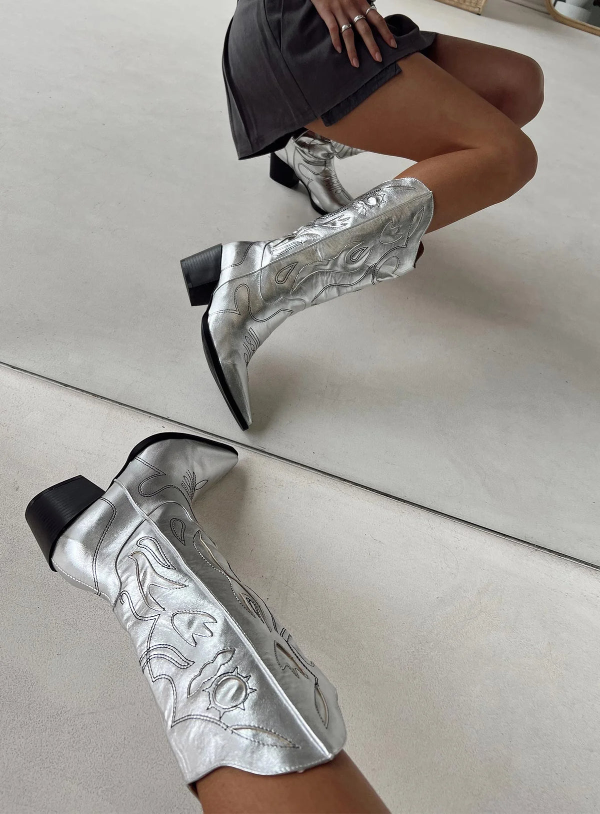 Rosewood Boots Silver