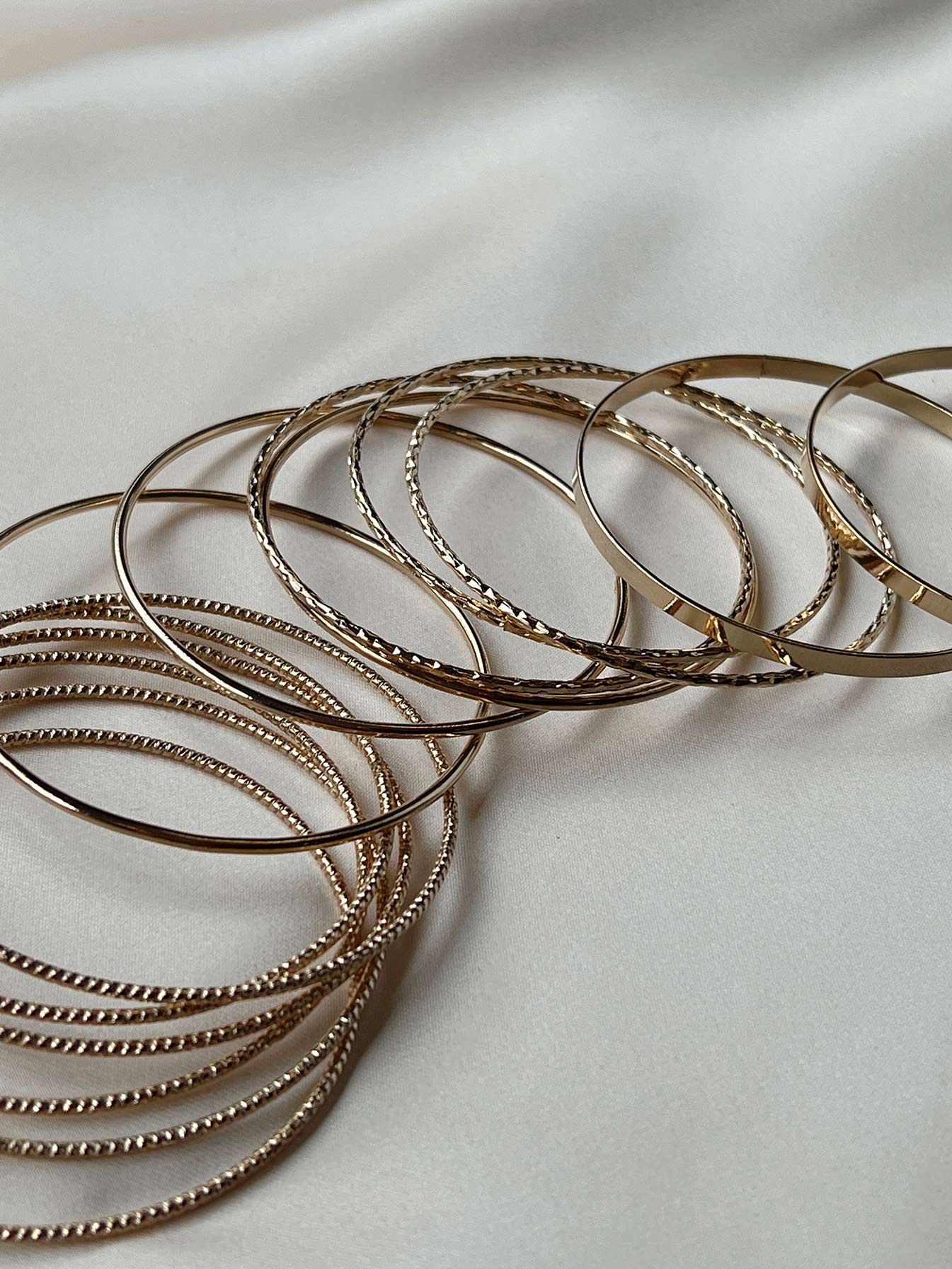 Gemme Bangles Gold