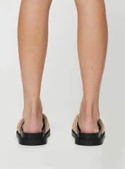 Levin Flats Beige / Black
