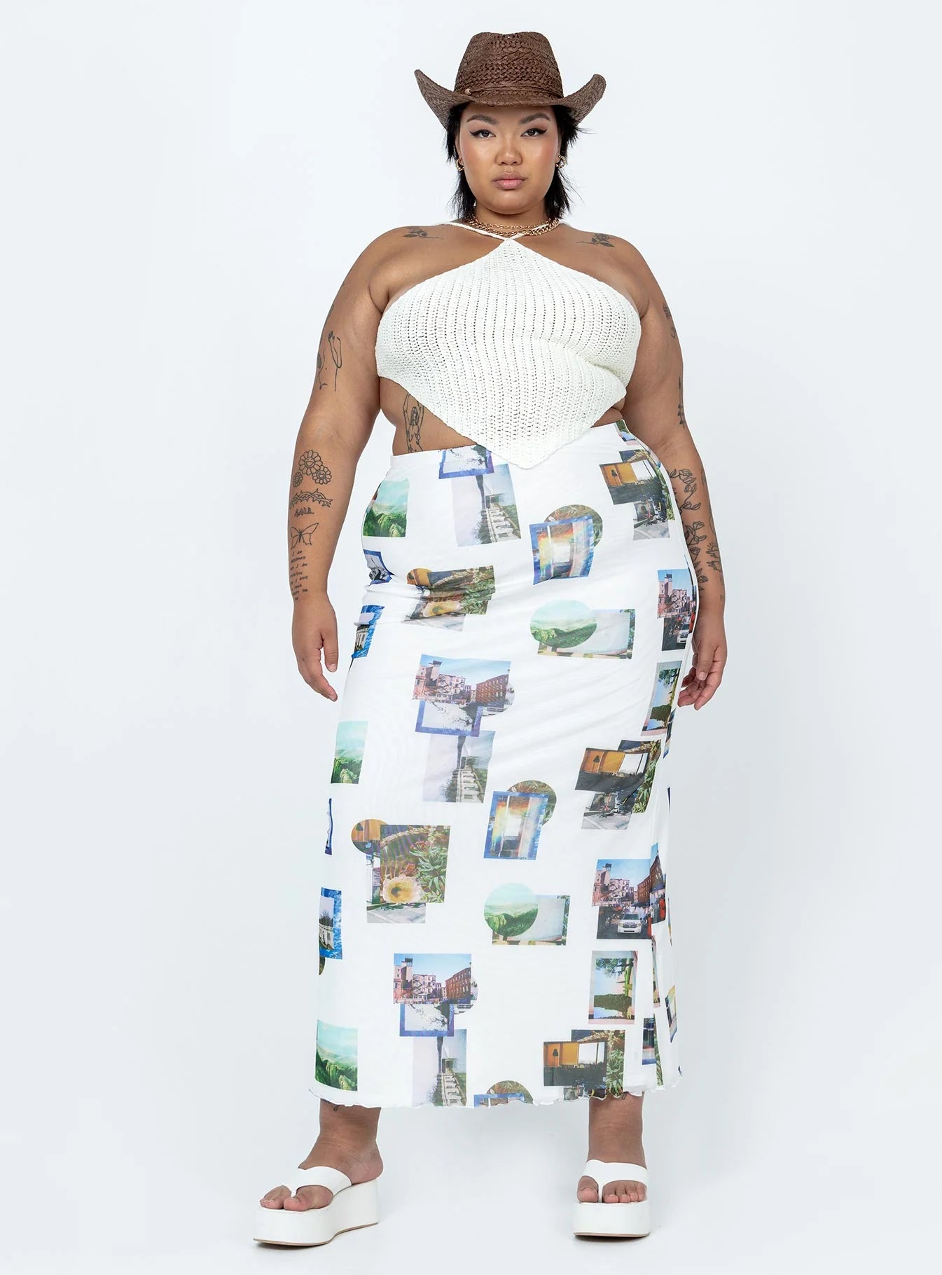 Avoca Top White Curve