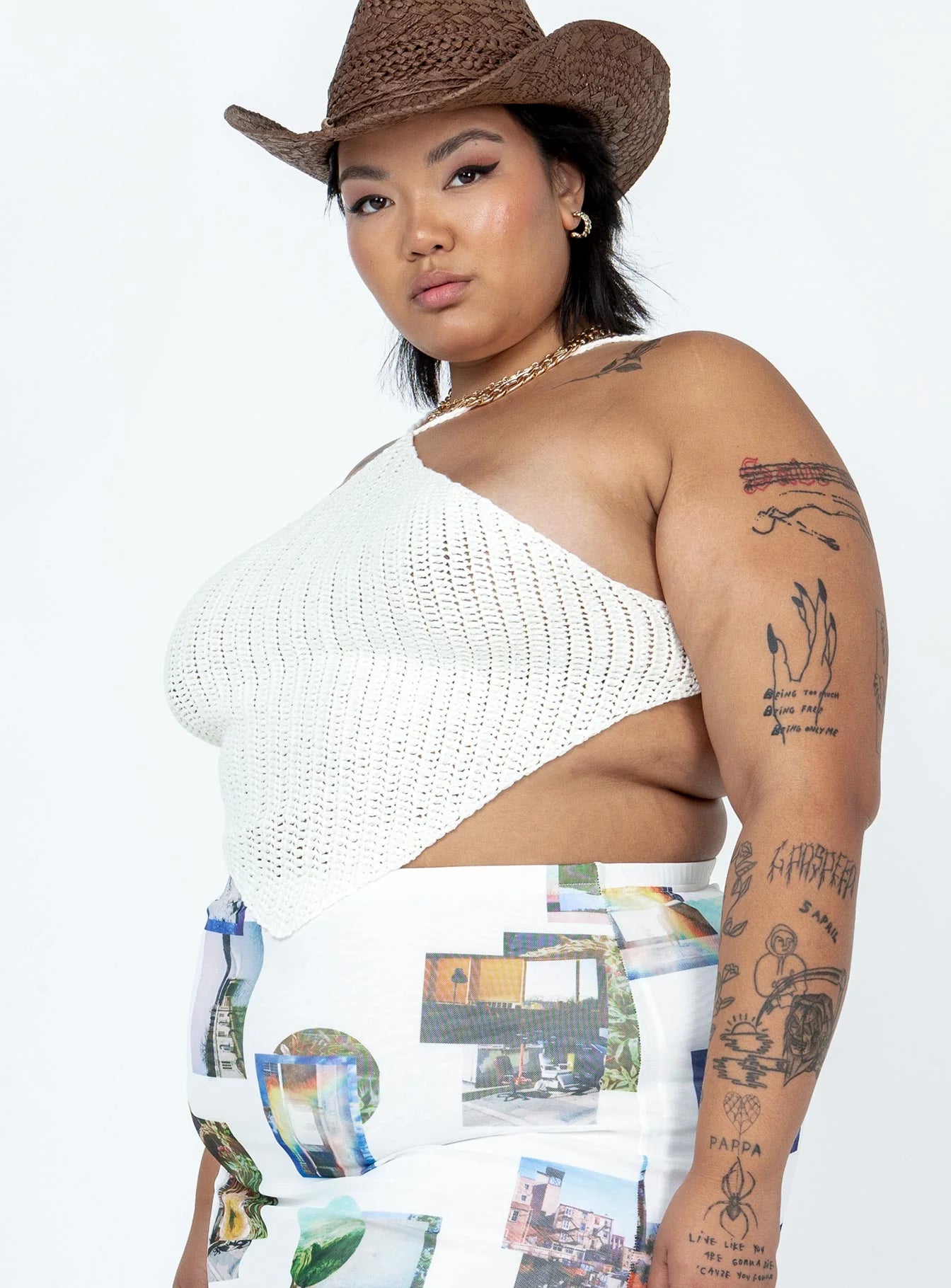 Avoca Top White Curve