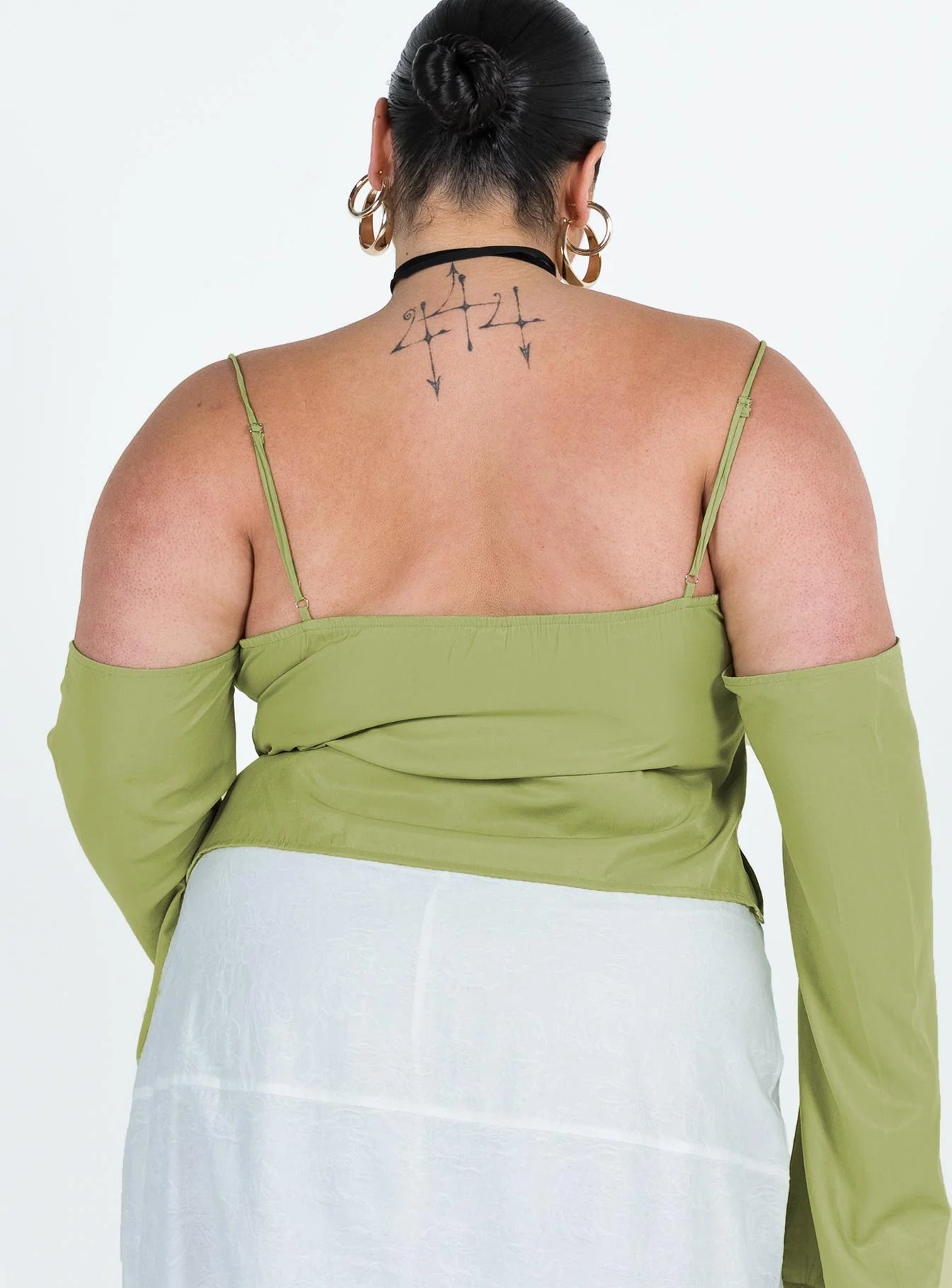 Cold Shoulder Top Green Curve