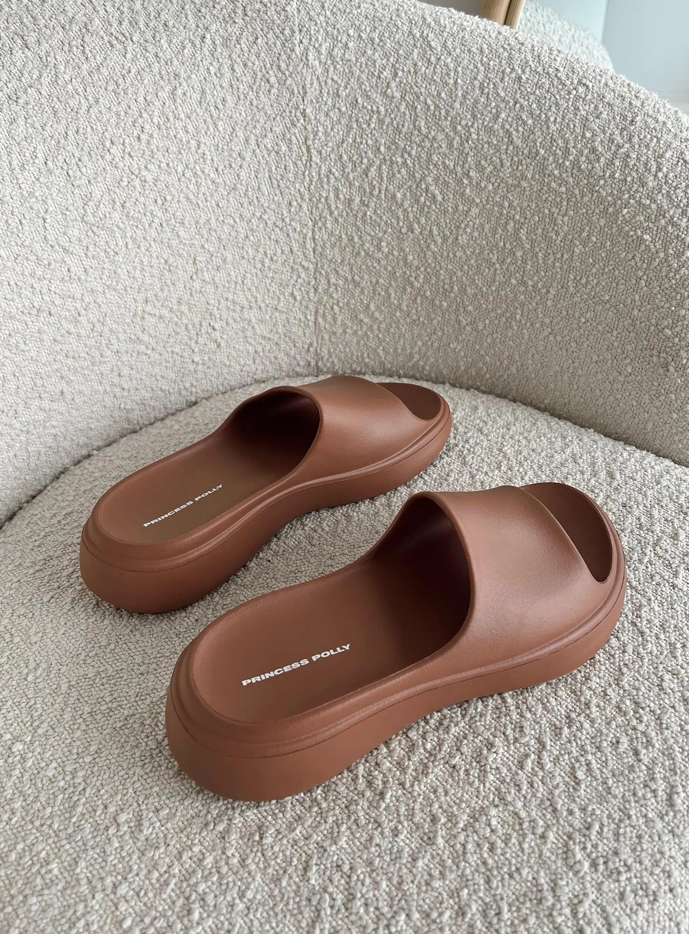 Havana Slides Choc Latte