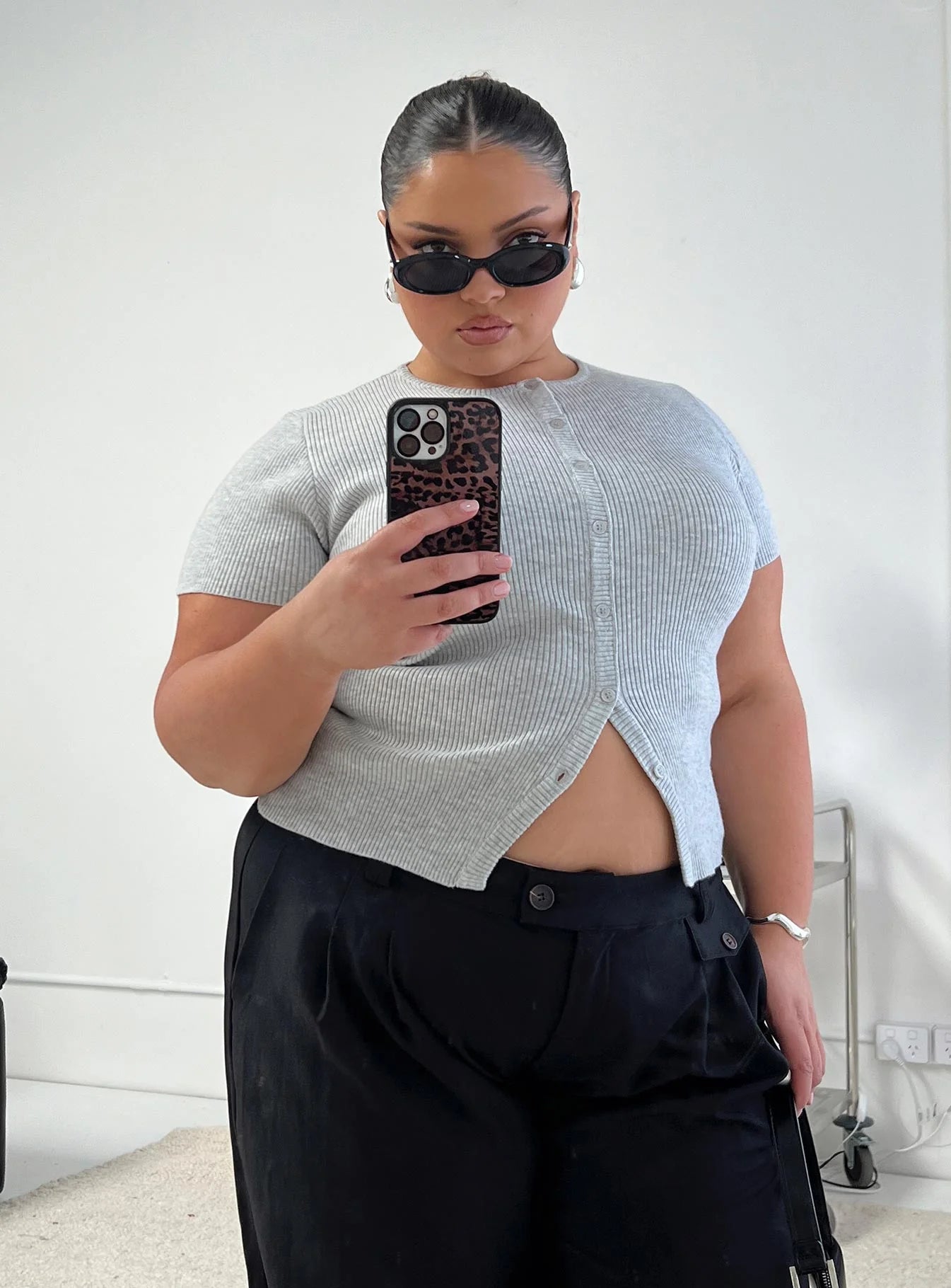 Suzu Knit Top Grey Curve