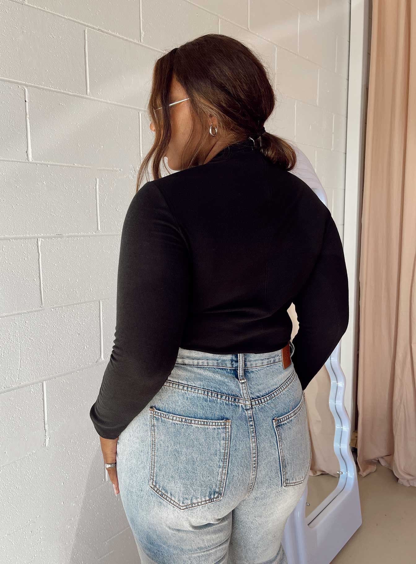 Maleny Long Sleeve Bodysuit Black Curve