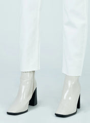 The Kia Boots White