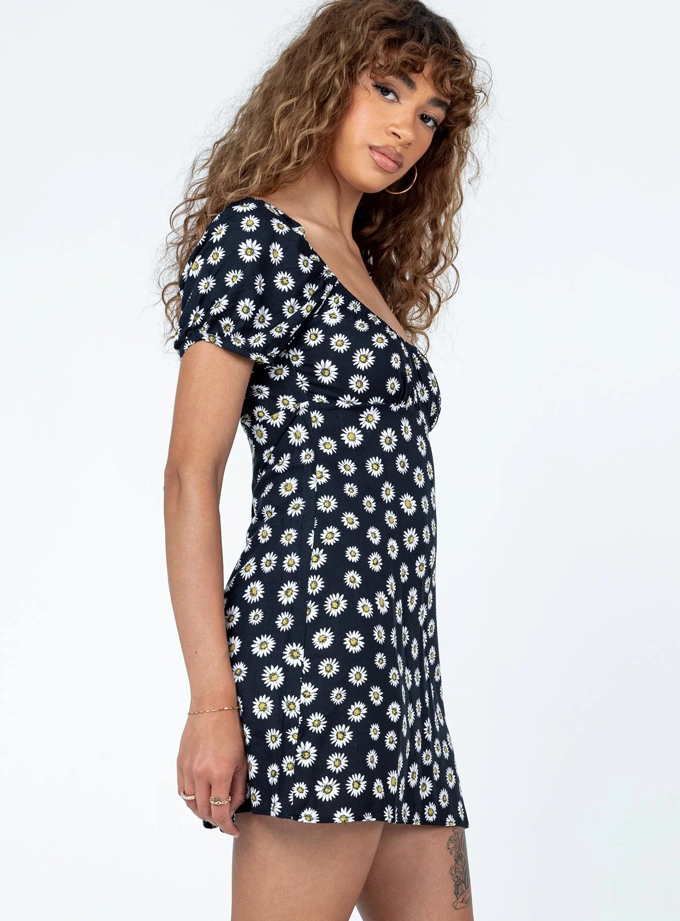 Motel Sasi Mini Dress Grunge Daisy Black