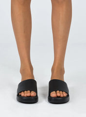 Delia Sandals Black