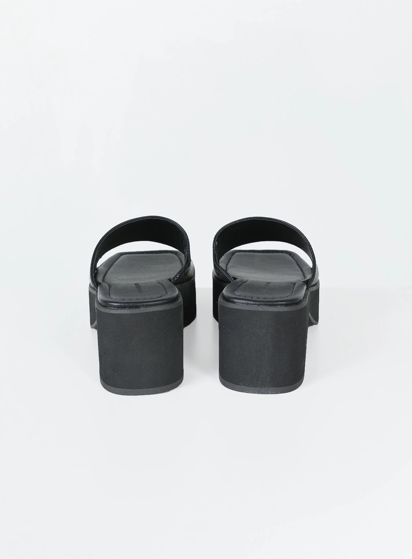 Connolly Heels Black