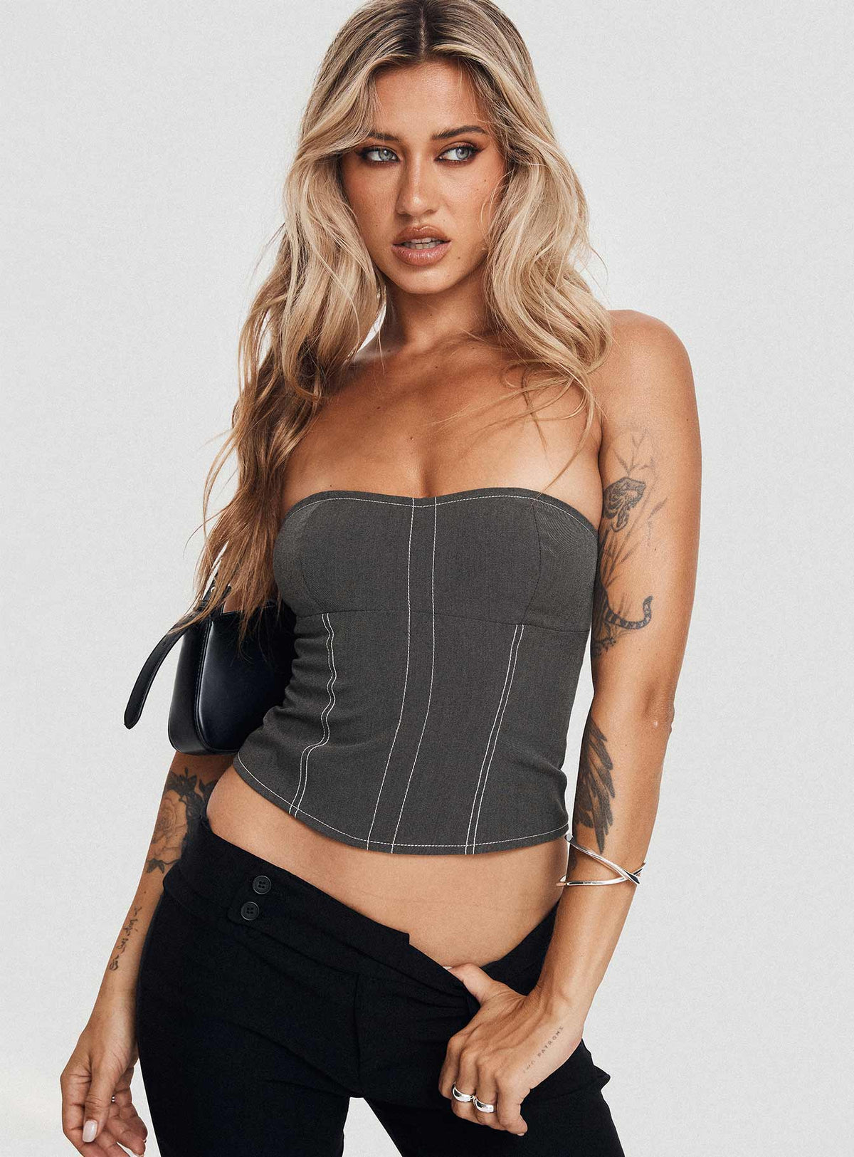 Vacke Strapless Top Grey