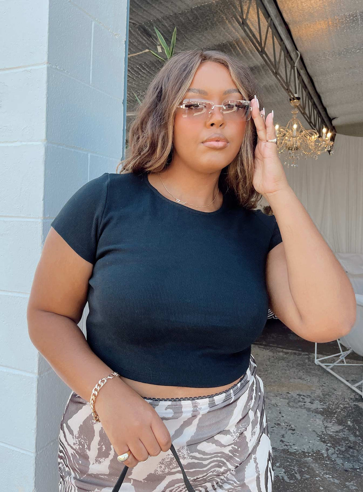 Classic Crop Tee Black Curve