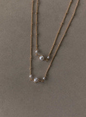 Levine Pearl Necklace Gold / White