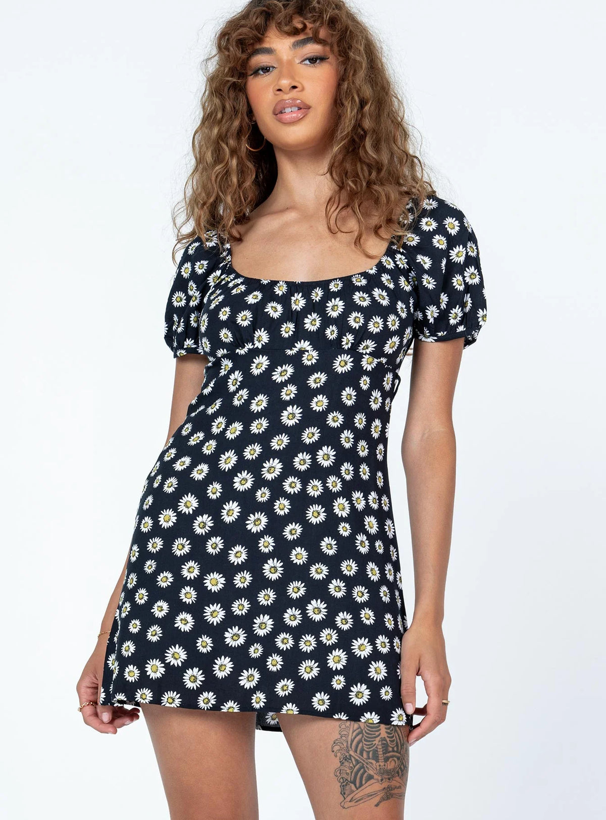 Motel Sasi Mini Dress Grunge Daisy Black