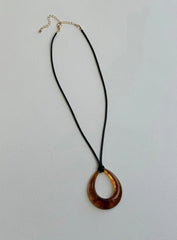 Shaylan Necklace Black