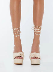 Stacked Heels Bone