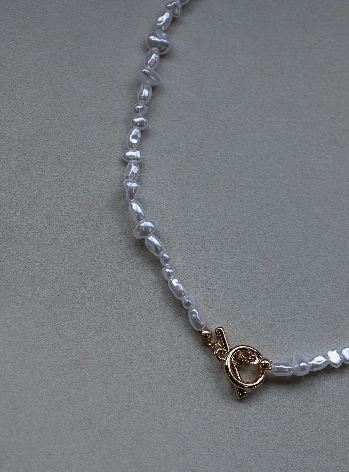 Sutter Pearl Necklace White