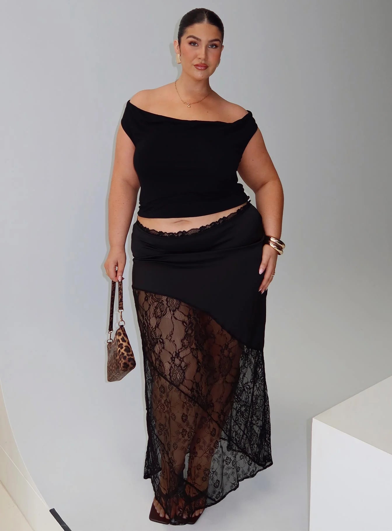 Irina Multi-wear Top Black Curve