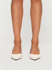 Billini Ayla Pointed Toe Heels Bone