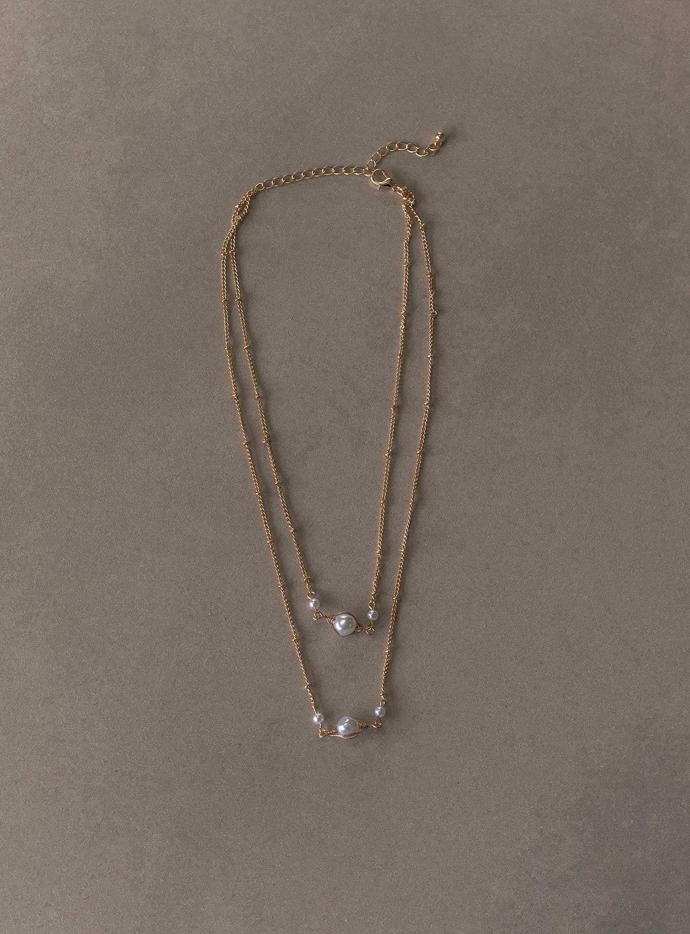 Levine Pearl Necklace Gold / White