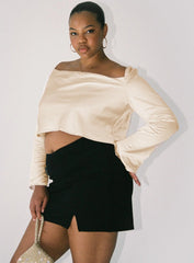 Love Song Top Curve