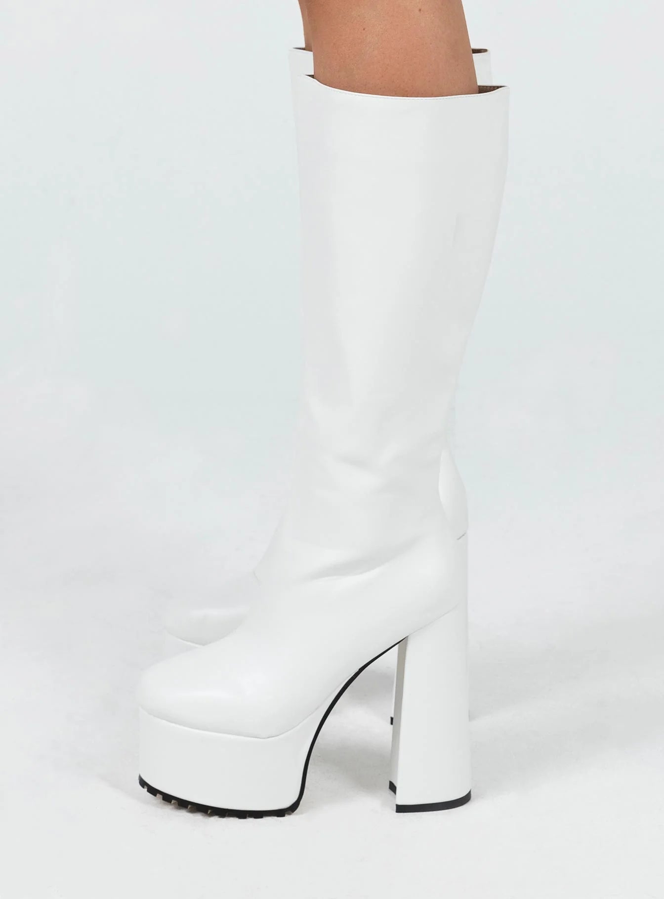 Valdo Platform Boots White