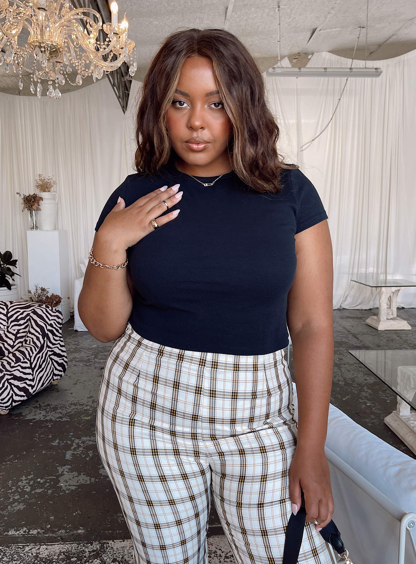 Celsey Top Black Curve