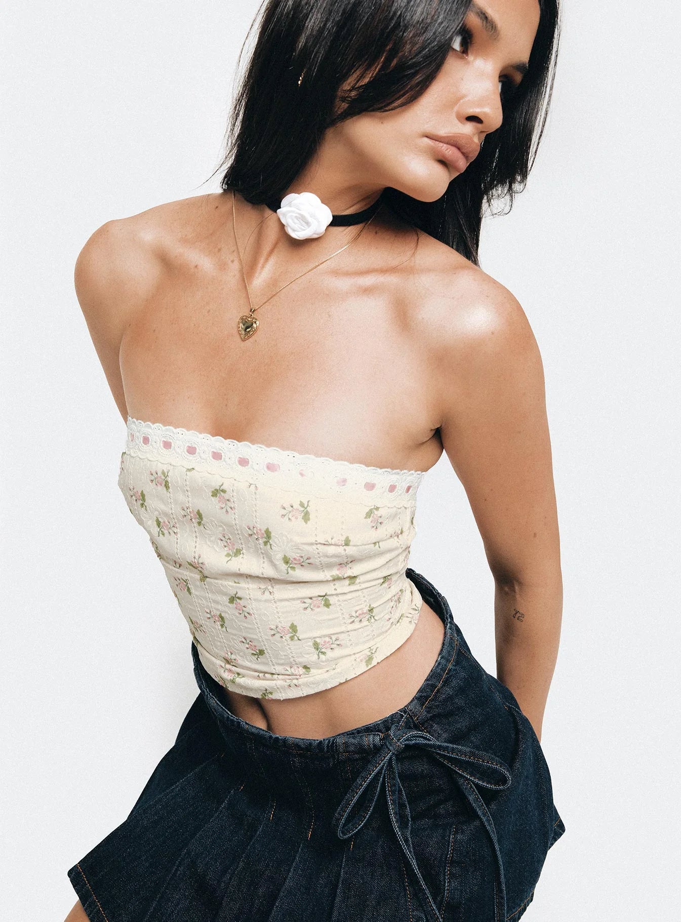Chariot Strapless Top White / Floral