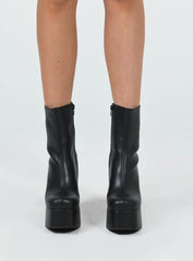 Garvie Platform Boots Black