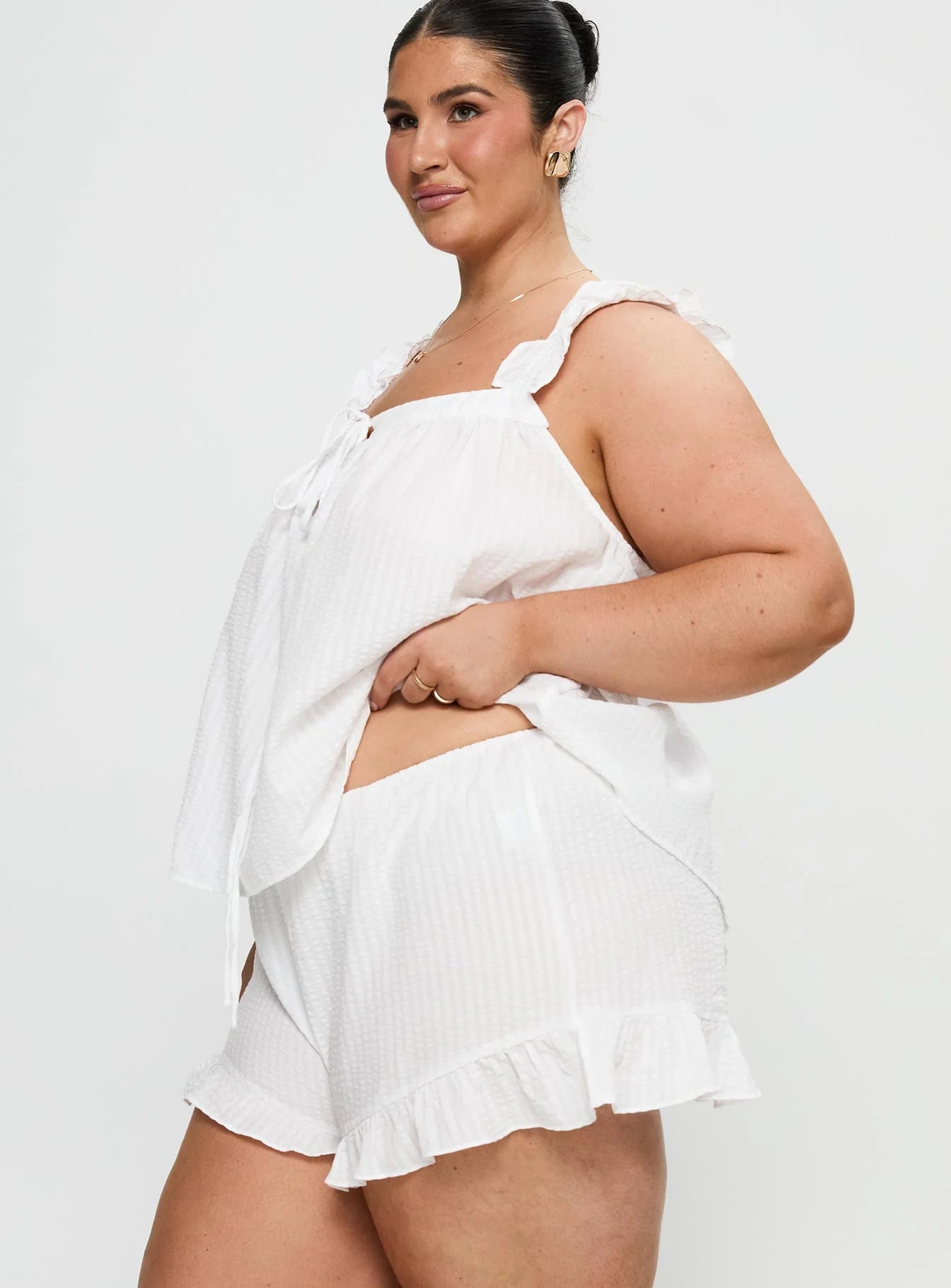 Santabelle Frill Shorts White Curve