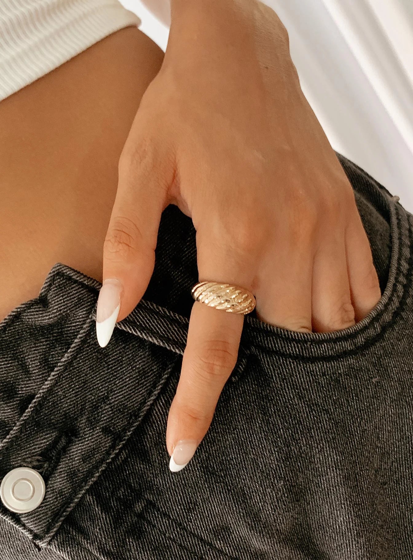 The Viv Ring