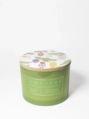 Holiday Berry 12 oz scented candle