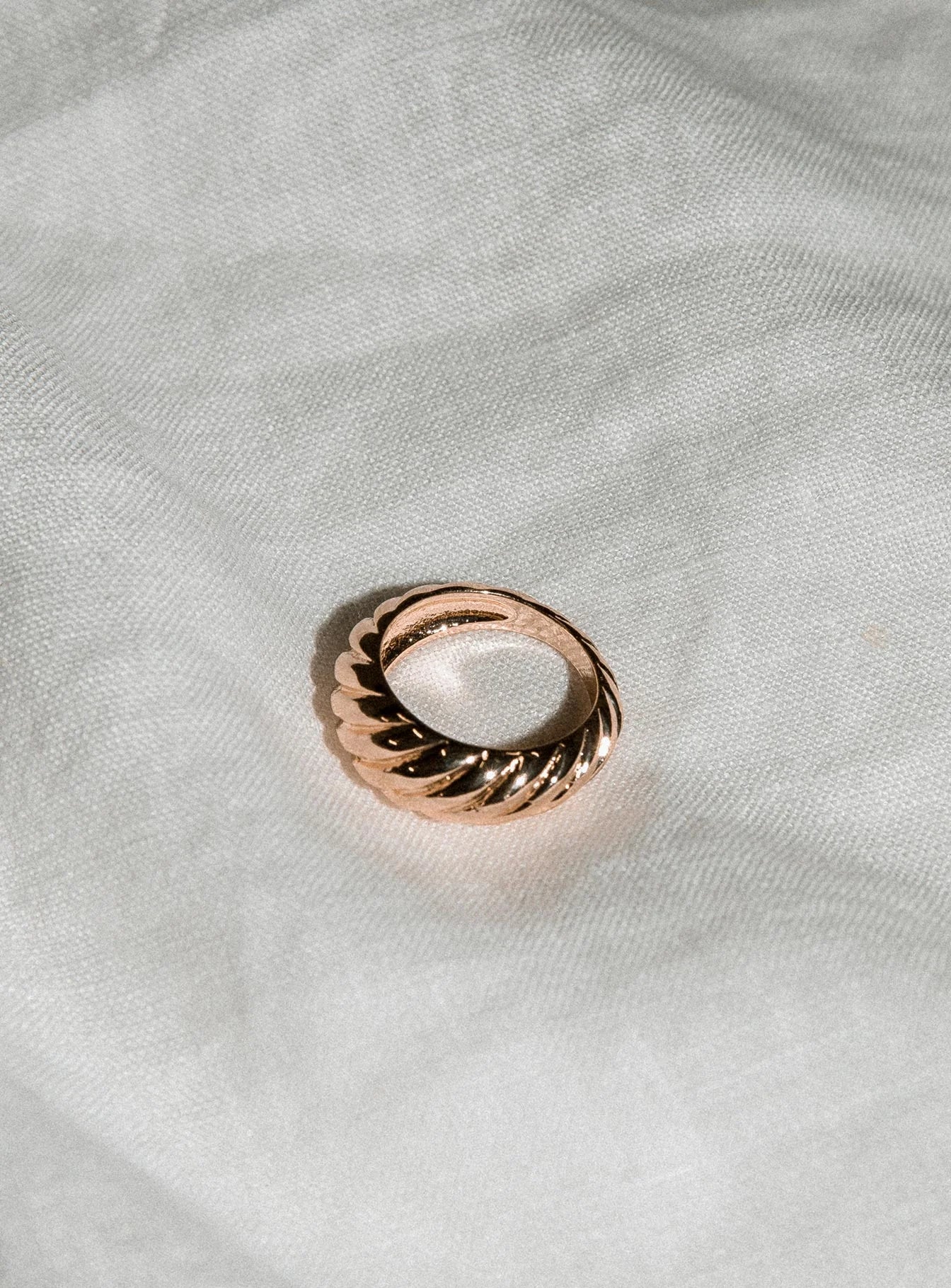 The Viv Ring