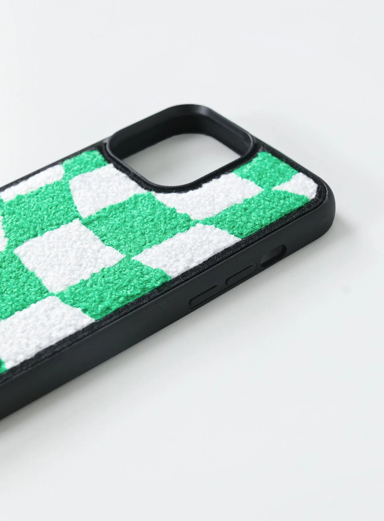 Avenue Check Textured iPhone Case Green / White