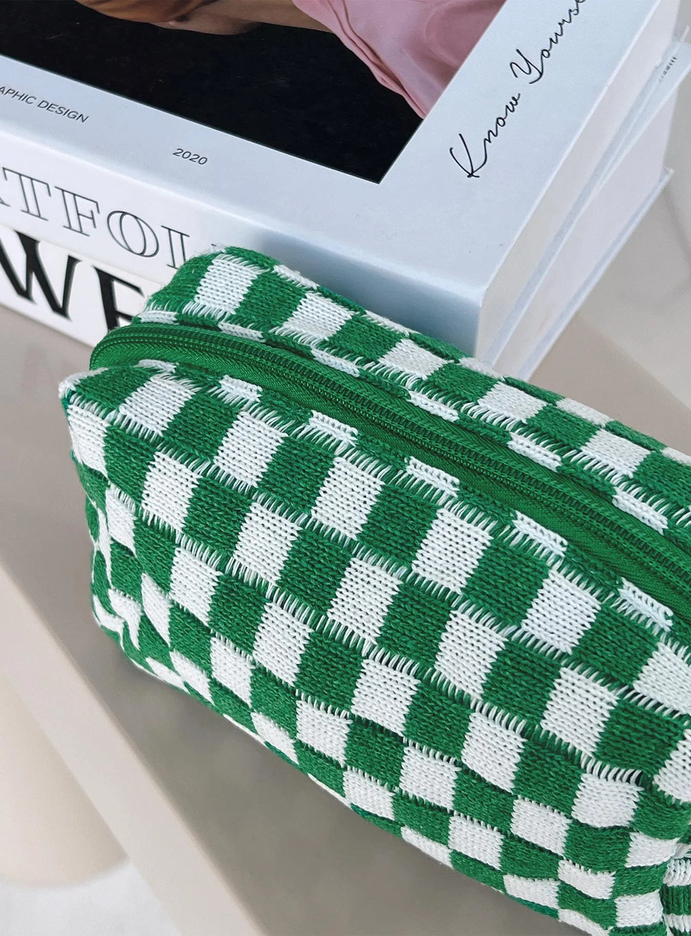 Zinny Cosmetics Case Green / White