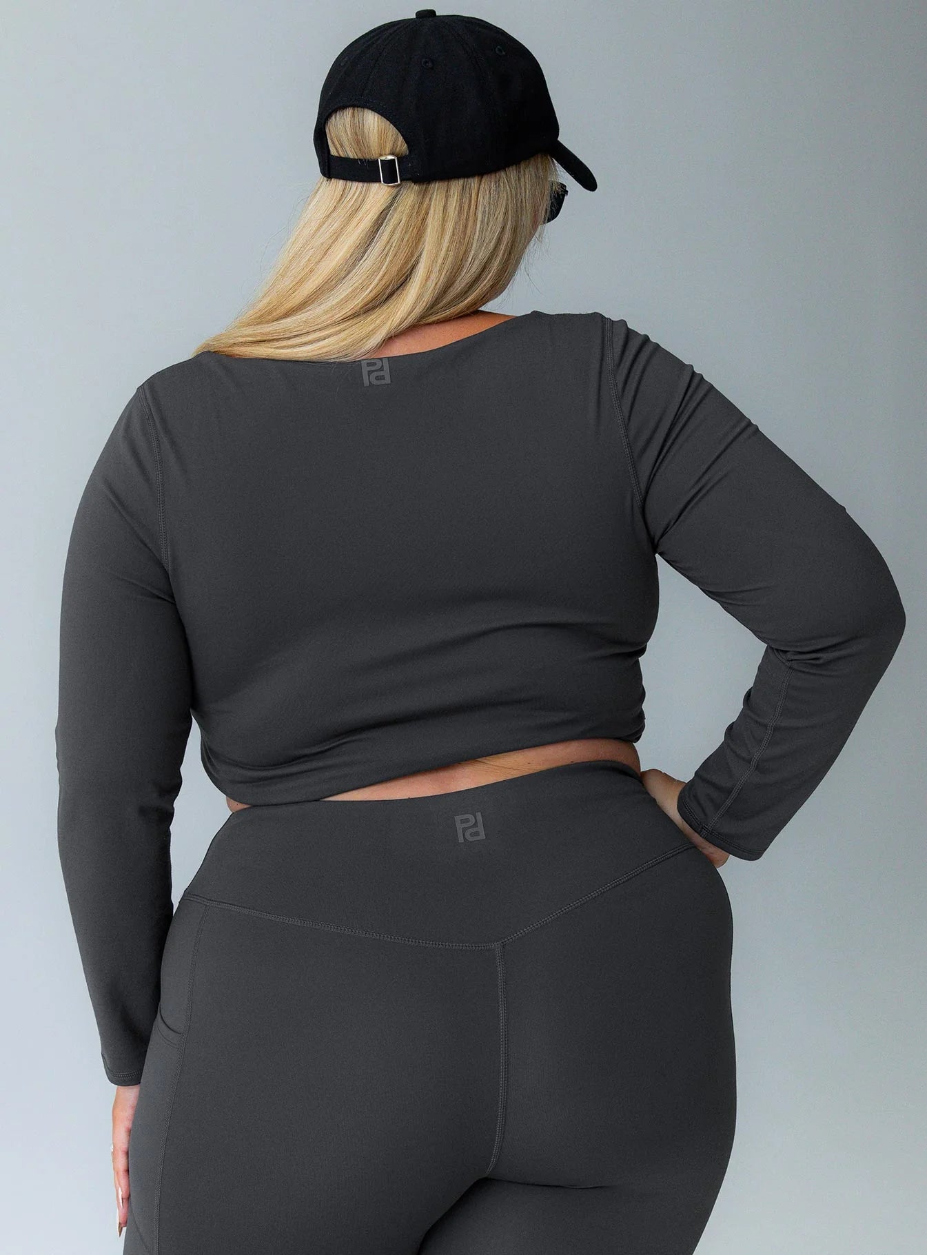 Thriving Activewear Top Grey Curve