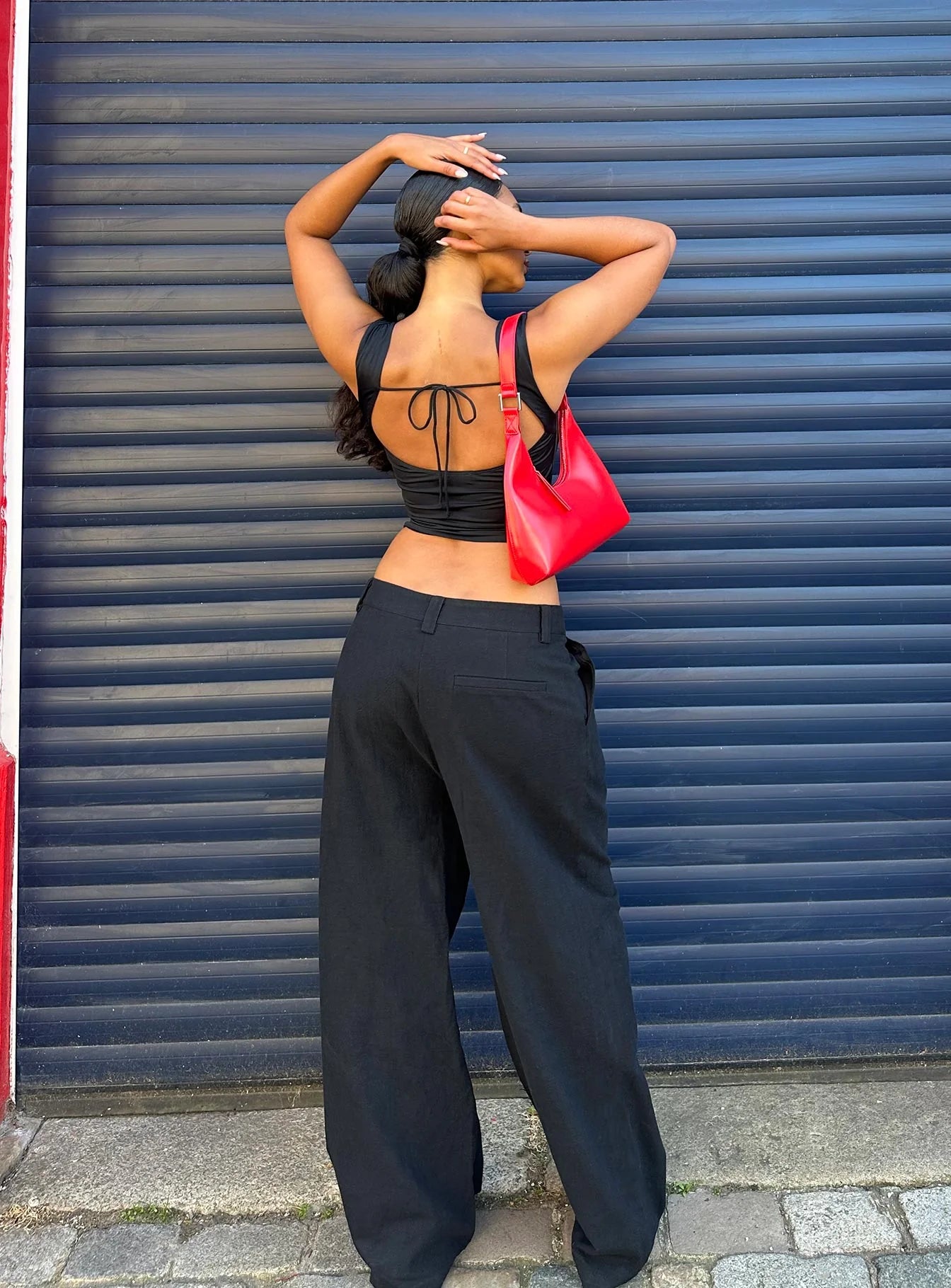 Unwind Top Black