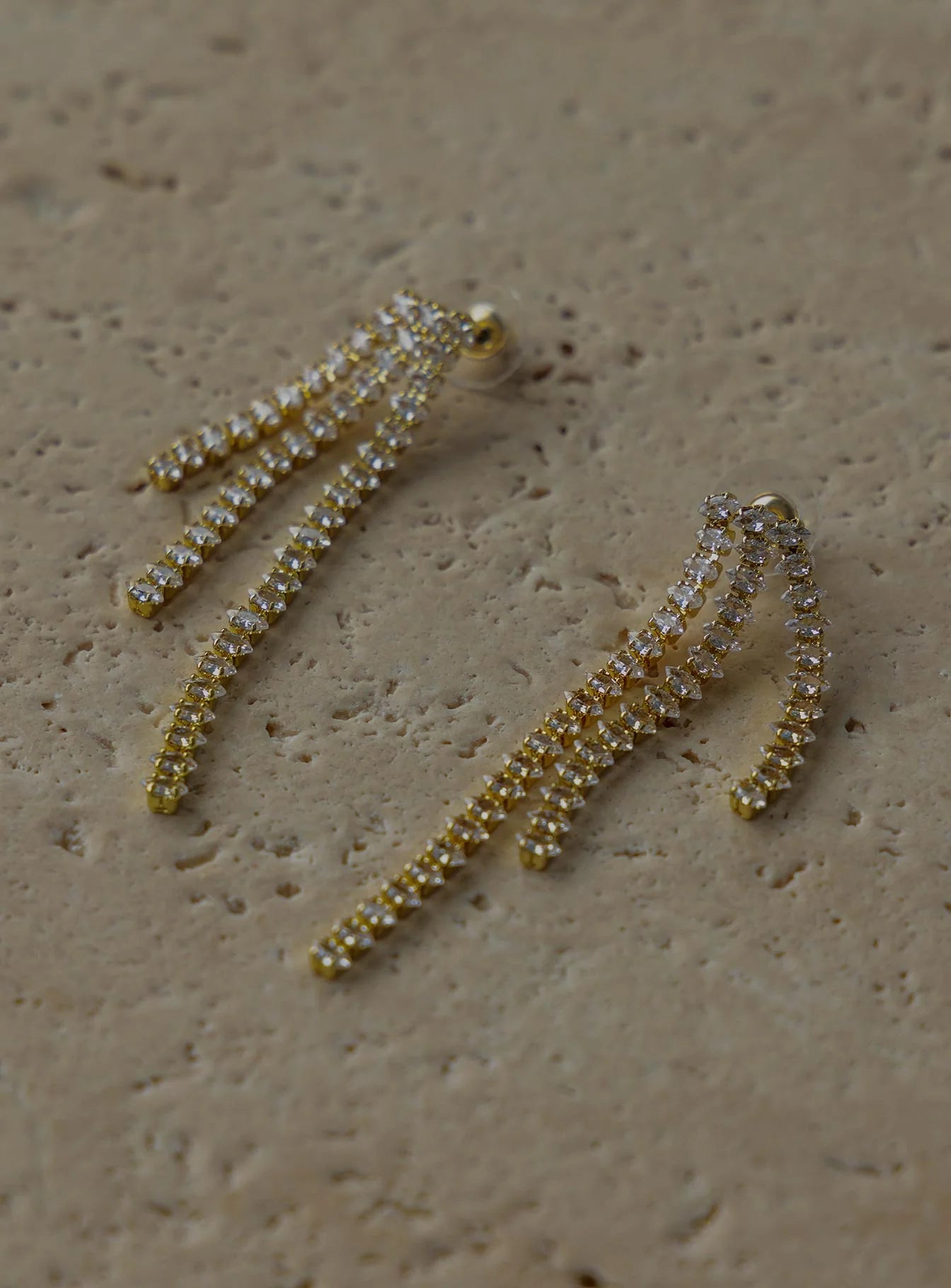 Yara Diamante Earrings Gold