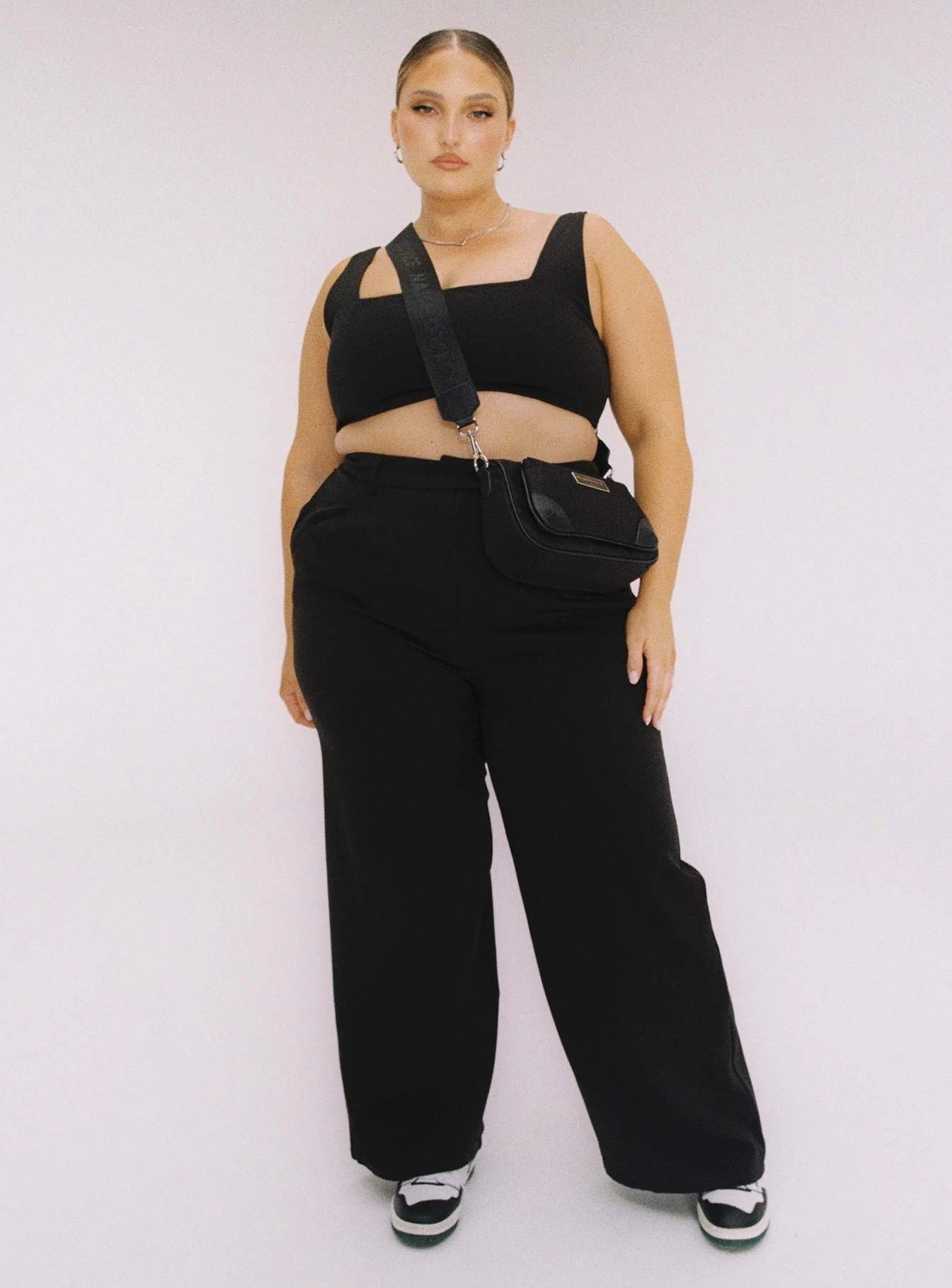 Huxley Set Black Curve