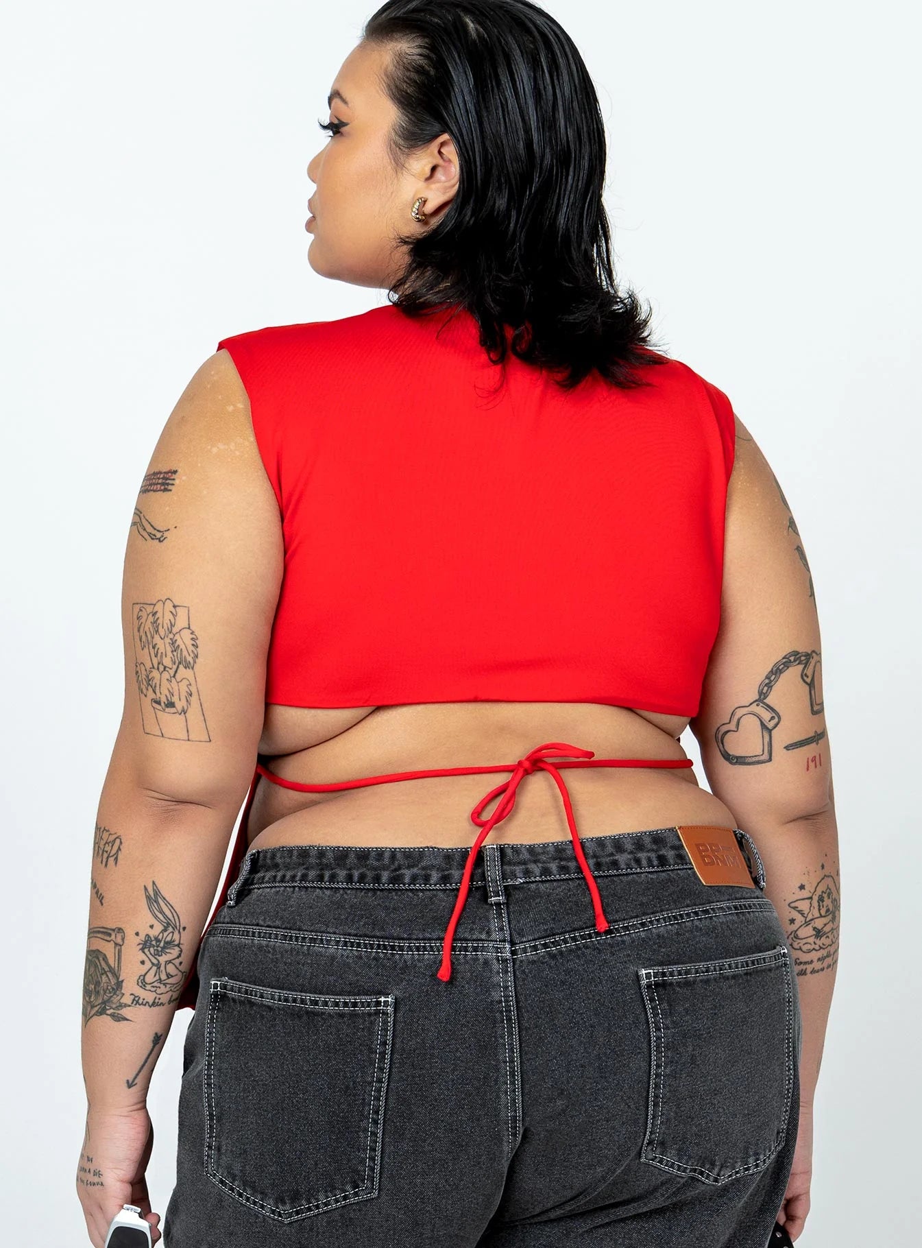 Uzo Top Red Curve