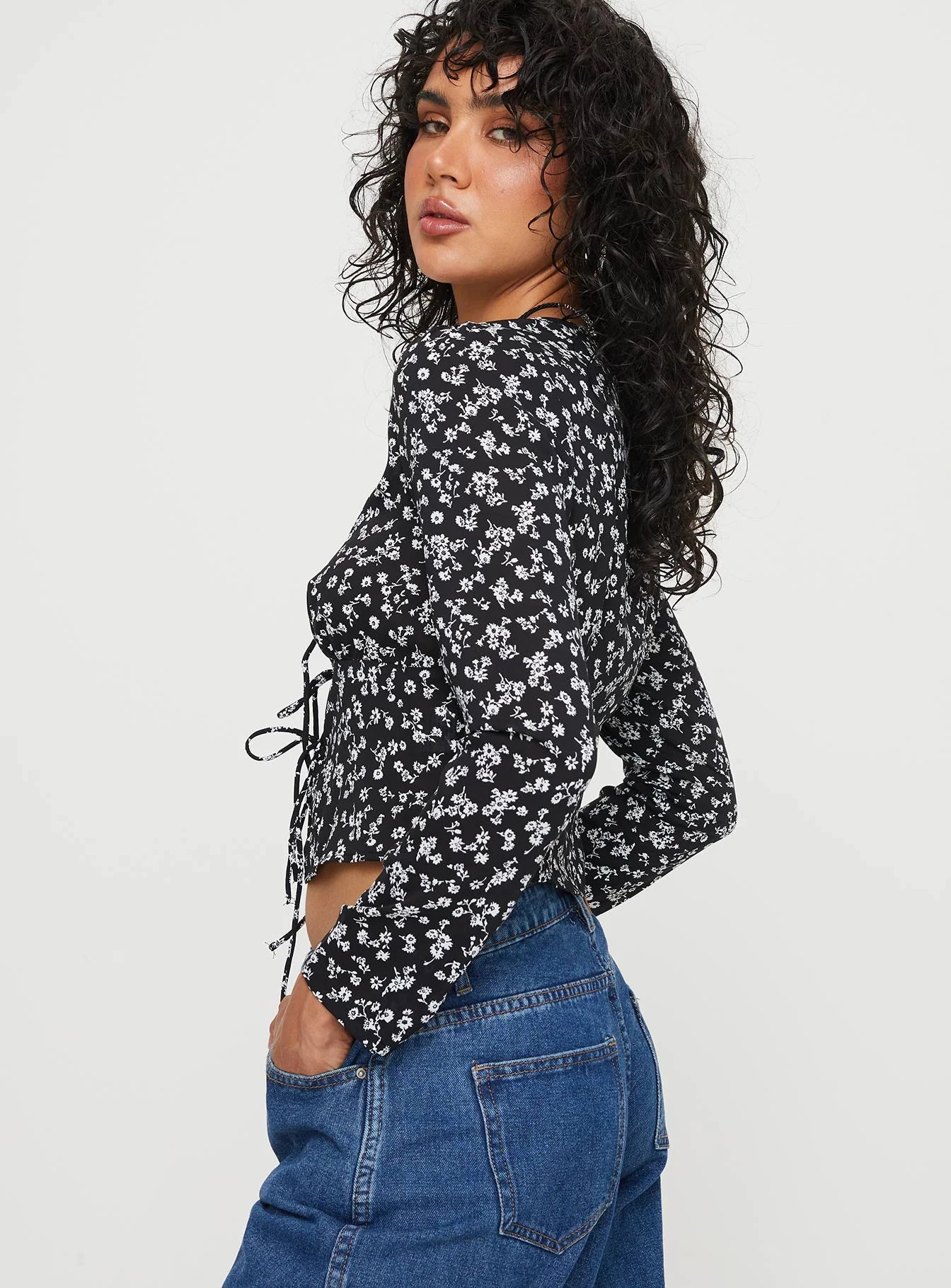 Mekki Long Sleeve Top Black Floral