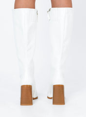 Jessa Boots Matte White PU