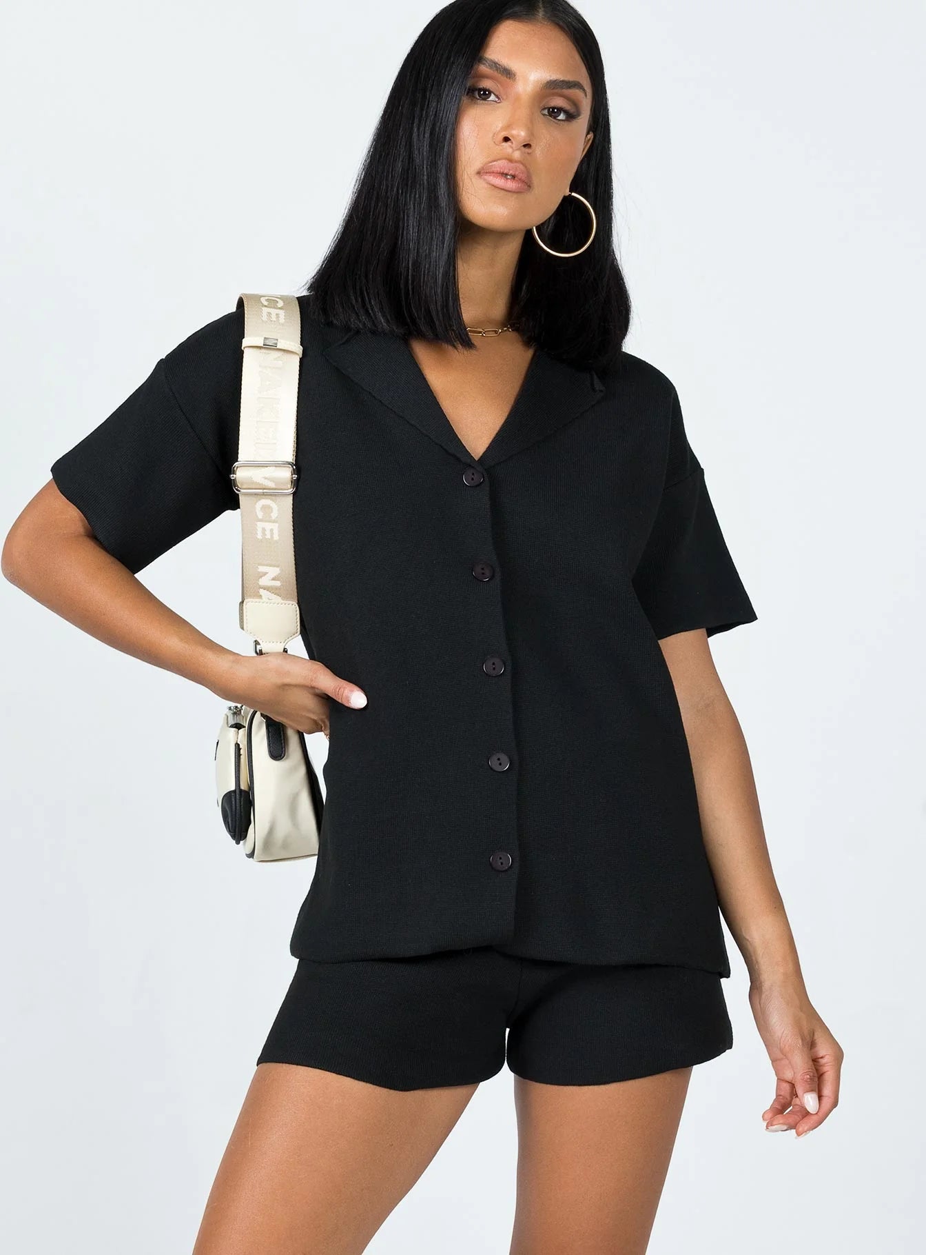 Davian Set Black